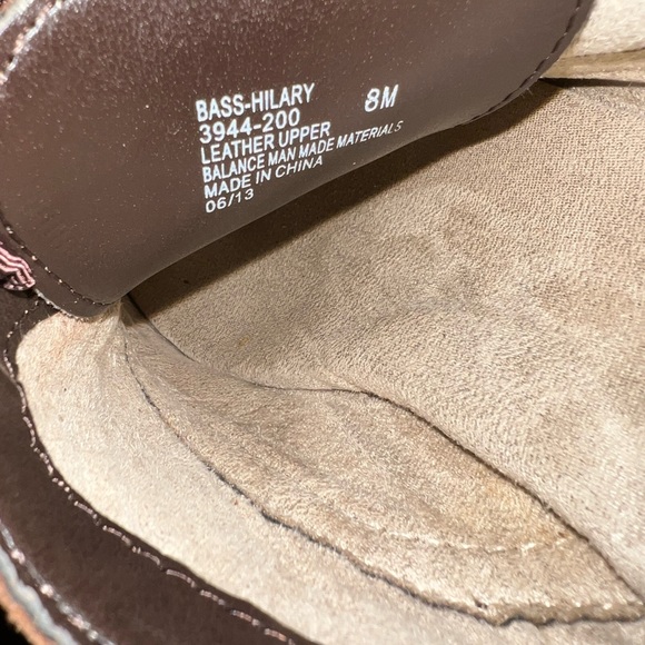 Gorgeous Brown Suede Oxfords! - Picture 6 of 8